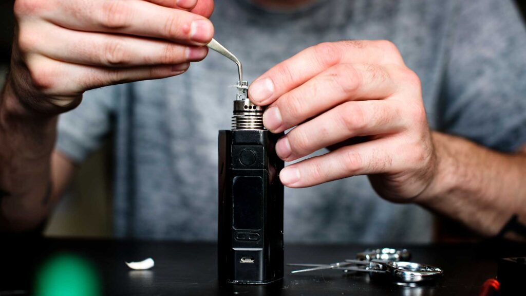 Clean unclog Airhole of your atomizer.