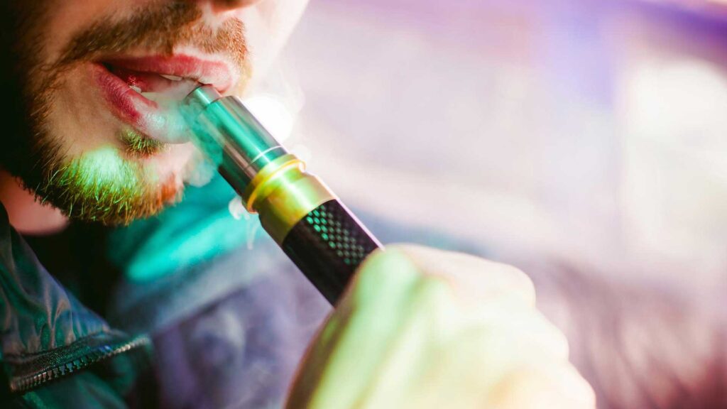Clean Your Vape For Good Connections.